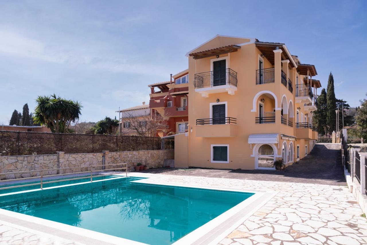 Athineos Apartment'S Дассия Экстерьер фото