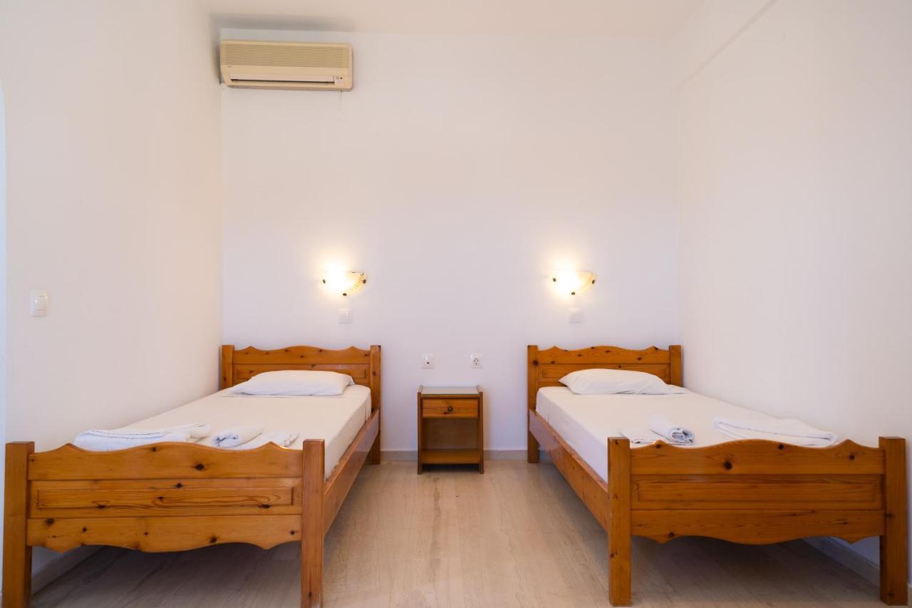 Athineos Apartment'S Дассия Экстерьер фото